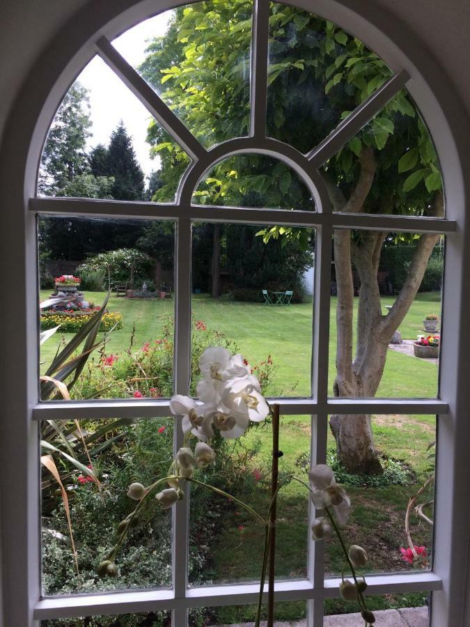 Bed and Breakfast Little Manor Cheltenham Exterior foto
